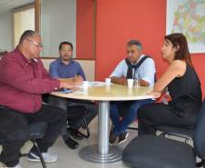 Representantes da Companhia Municipal de Trânsito e Urbanização de Londrina visitam o Detran-PR
