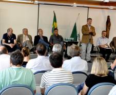 O Departamento de Trânsito do Paraná (Detran) fez um balanço das ações realizadas em 2013 na área de habilitação, junto ao Sindicato dos Proprietários de Centros de Formação de Condutores do Paraná e representantes de autoescolas de todo Estado.