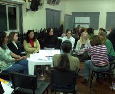Nos dias 24 e 25 de abril a oficina de capacitação foi ofertada para 40 professores e pedagogos da rede municipal de ensino de Rio Azul. 