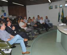 A diretoria do Departamento de Trânsito do Paraná (Detran) promoveu na última sexta-feira (24), em Curitiba, uma reunião com representantes do Departamento Nacional de Trânsito (DENATRAN) e do Sindicato das Autoescolas e Centros de Formação de Condutores do Estado (Sindicfc -PR). 
