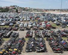 Detran Paraná amplia número de leilões de veículos.