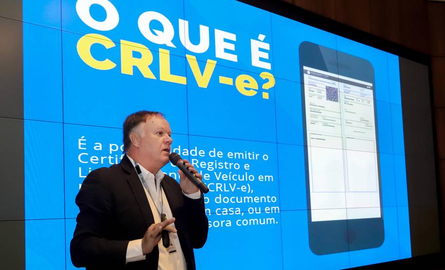 Paraná já emite Registro de Licenciamento de Veículo eletrônico
