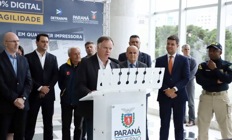 Paraná já emite Registro de Licenciamento de Veículo eletrônico