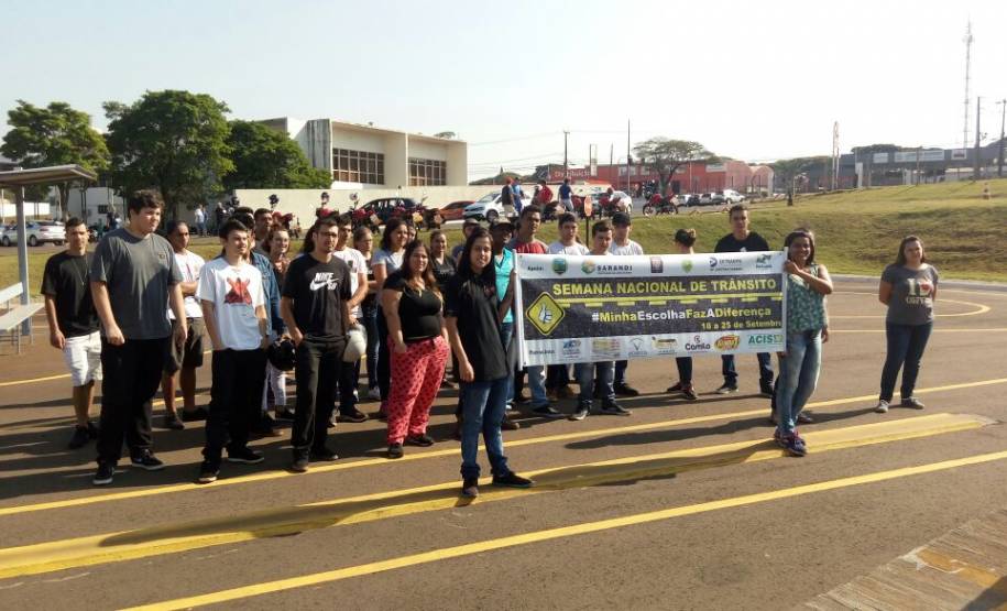 As unidades do Departamento de Trânsito do Paraná (Detran) realizaram, entre os dias 18 e 25 de setembro, uma série de atividades em referência a Semana Nacional do Trânsito. Pensando nisso, a autarquia traz nesta segunda-feira (25) um balanço das blitzes educativas, palestras, brincadeiras e teatros de conscientização que ocorreram no interior do estado.