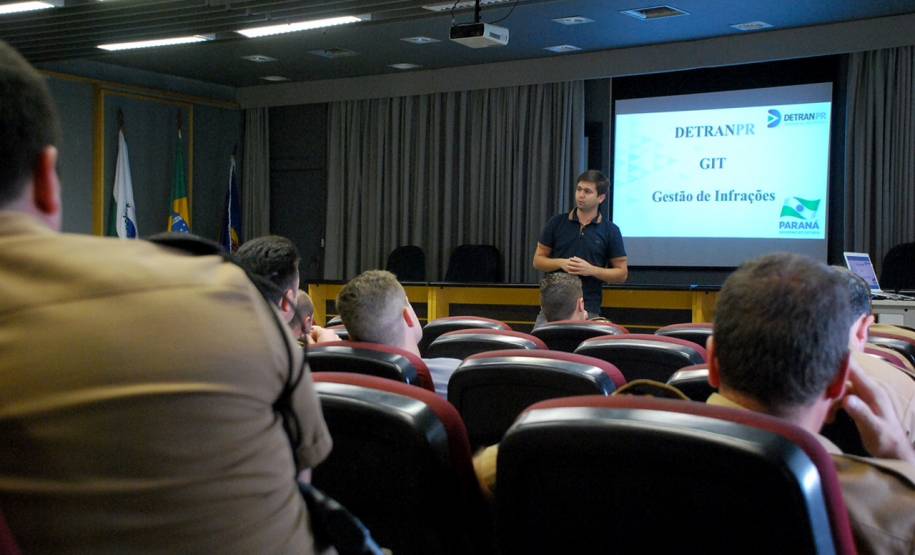 Paraná qualifica autoridades de trânsito